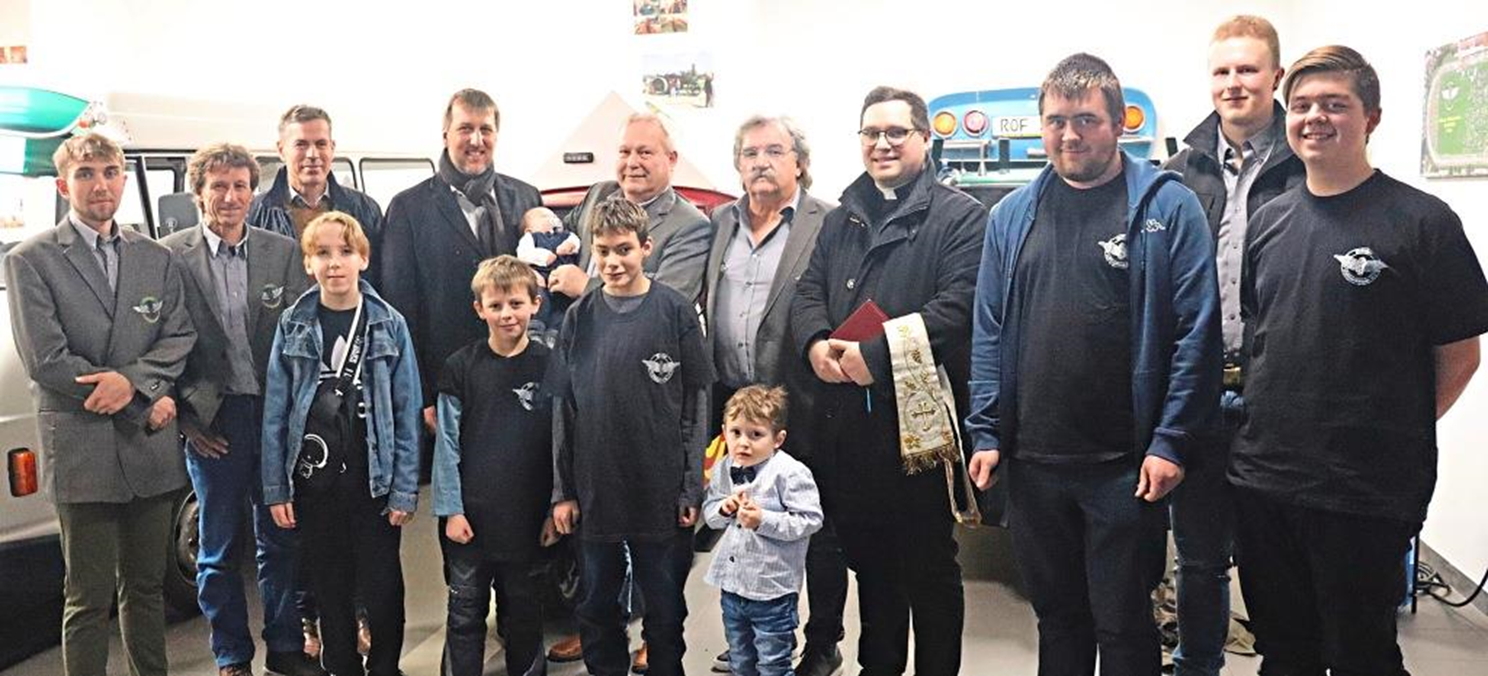 Einweihung der neuen Garagen der Rottaler Oldtimerfreunde 
